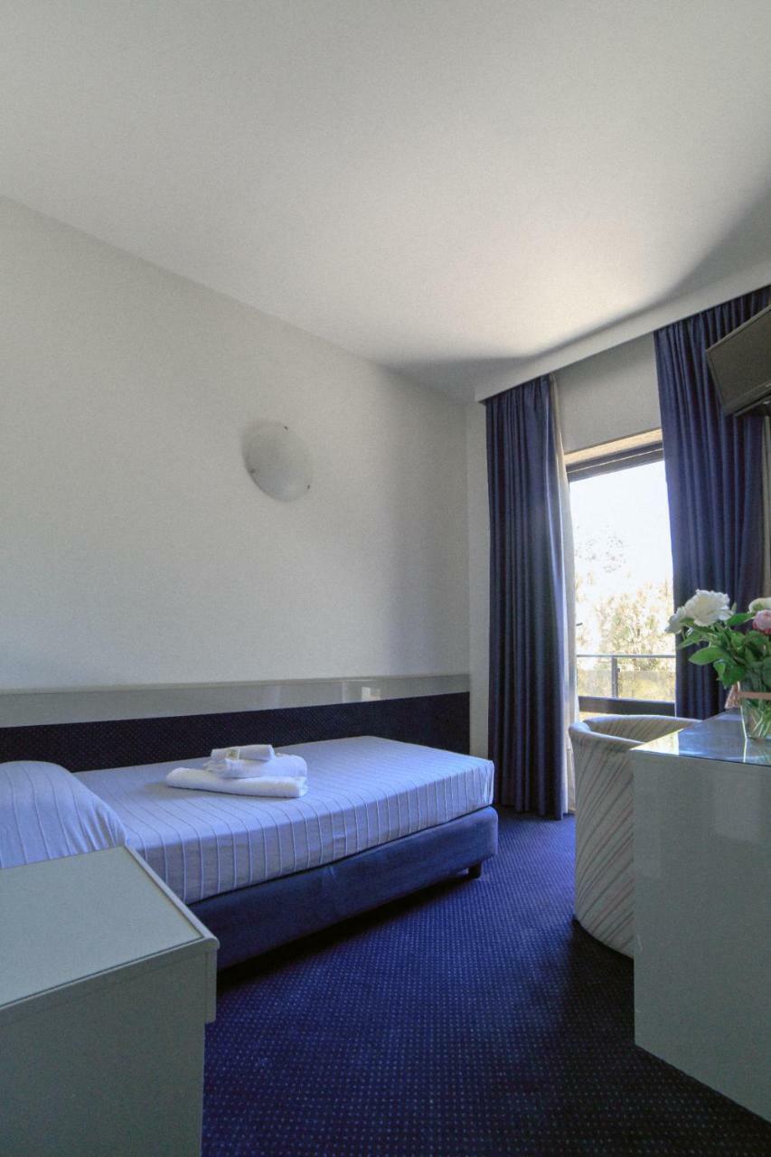 Club Hotel Mestre Luaran gambar